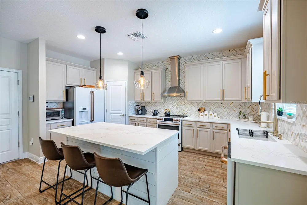 1908 W NASSAU STREET Tampa, FL 33607