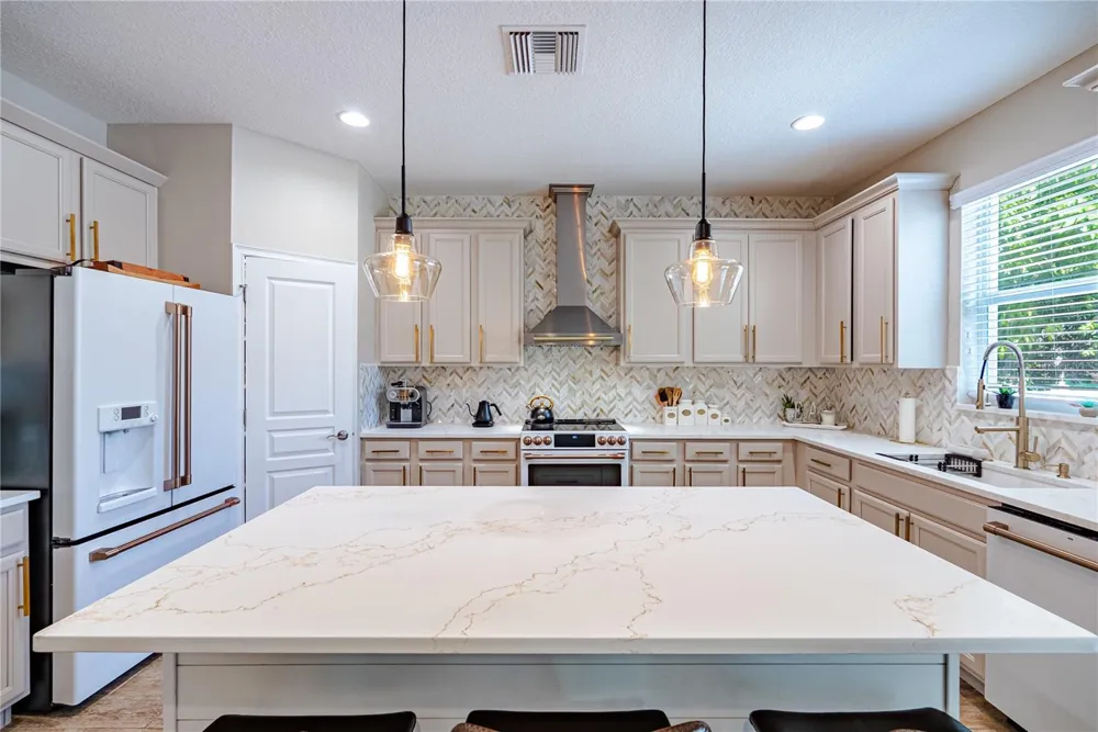 1908 W NASSAU STREET Tampa, FL 33607