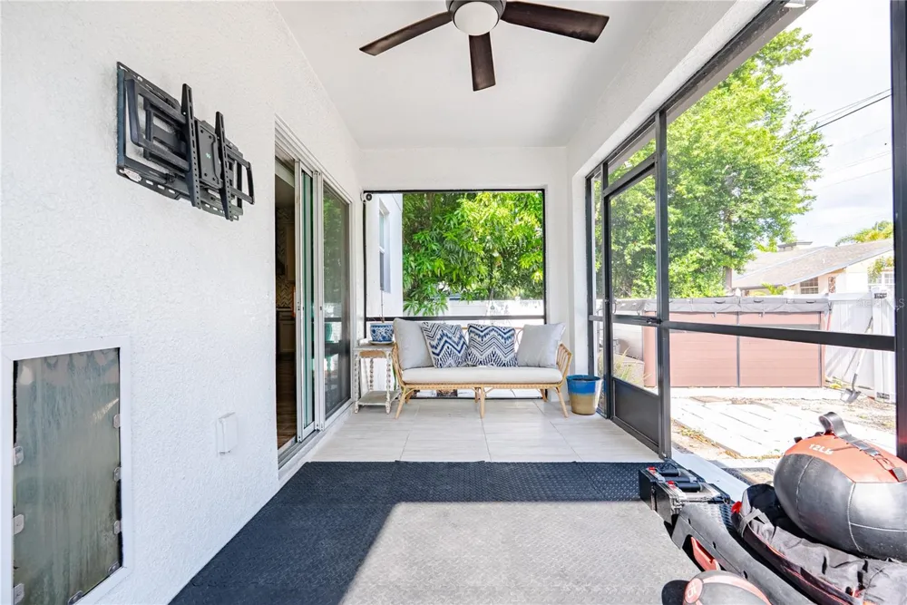 1908 W NASSAU STREET Tampa, FL 33607