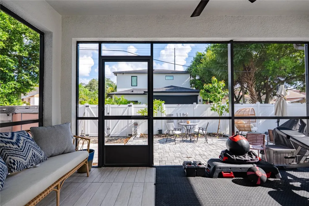 1908 W NASSAU STREET Tampa, FL 33607
