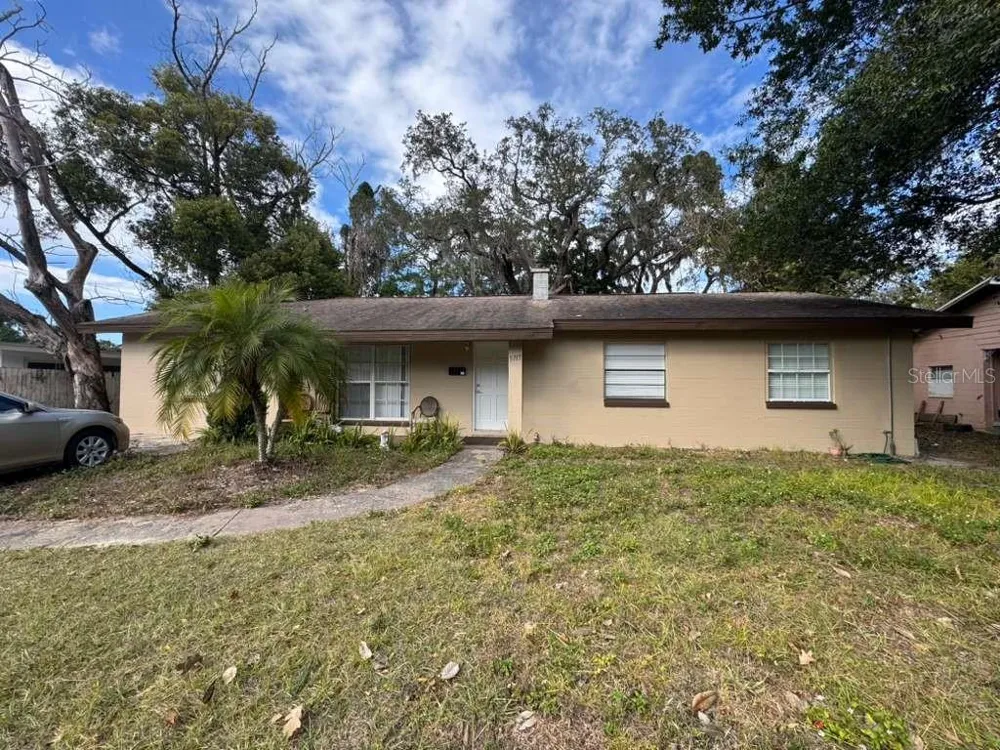 5717 FERNHILL DRIVE Orlando, FL 32808