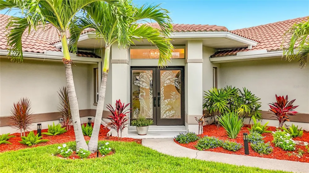324 LEEWARD ISLAND Clearwater Beach, FL 33767