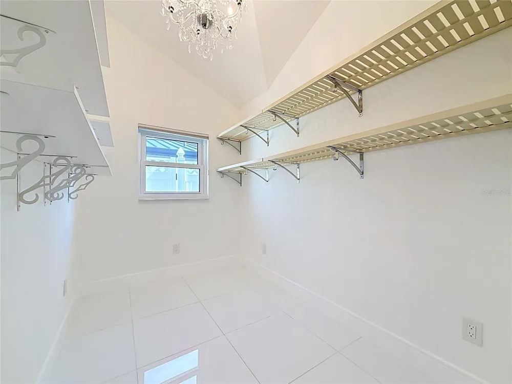 324 LEEWARD ISLAND Clearwater Beach, FL 33767