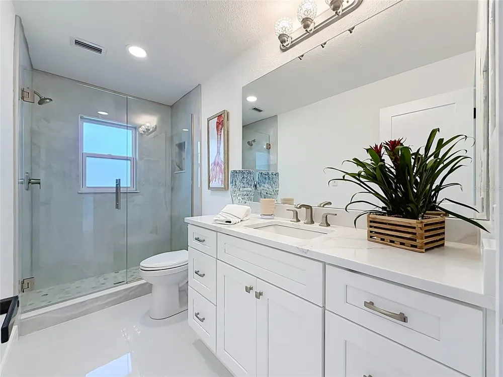 324 LEEWARD ISLAND Clearwater Beach, FL 33767