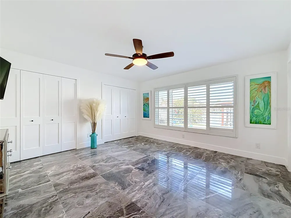 324 LEEWARD ISLAND Clearwater Beach, FL 33767