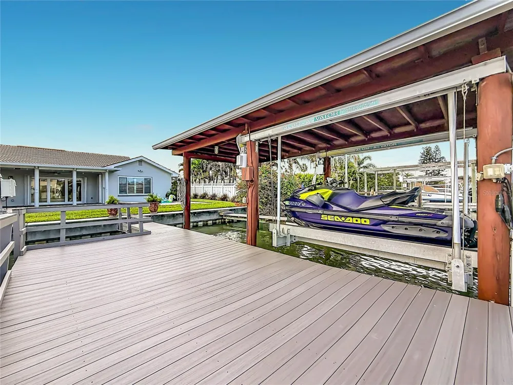 324 LEEWARD ISLAND Clearwater Beach, FL 33767