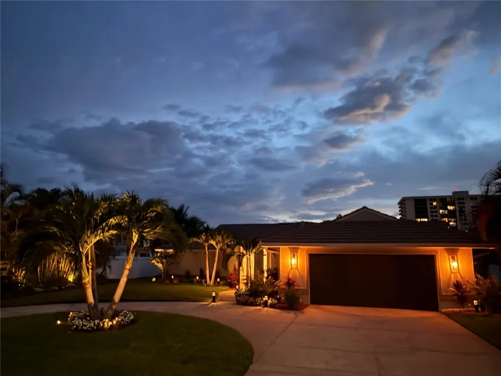 324 LEEWARD ISLAND Clearwater Beach, FL 33767