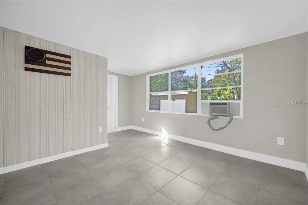 907 COLUMBIA STREET Orlando, FL 32805