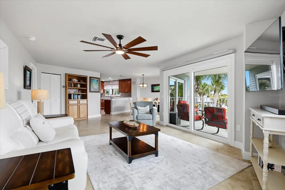 610 ISLAND WAY #201 Clearwater Beach, FL 33767