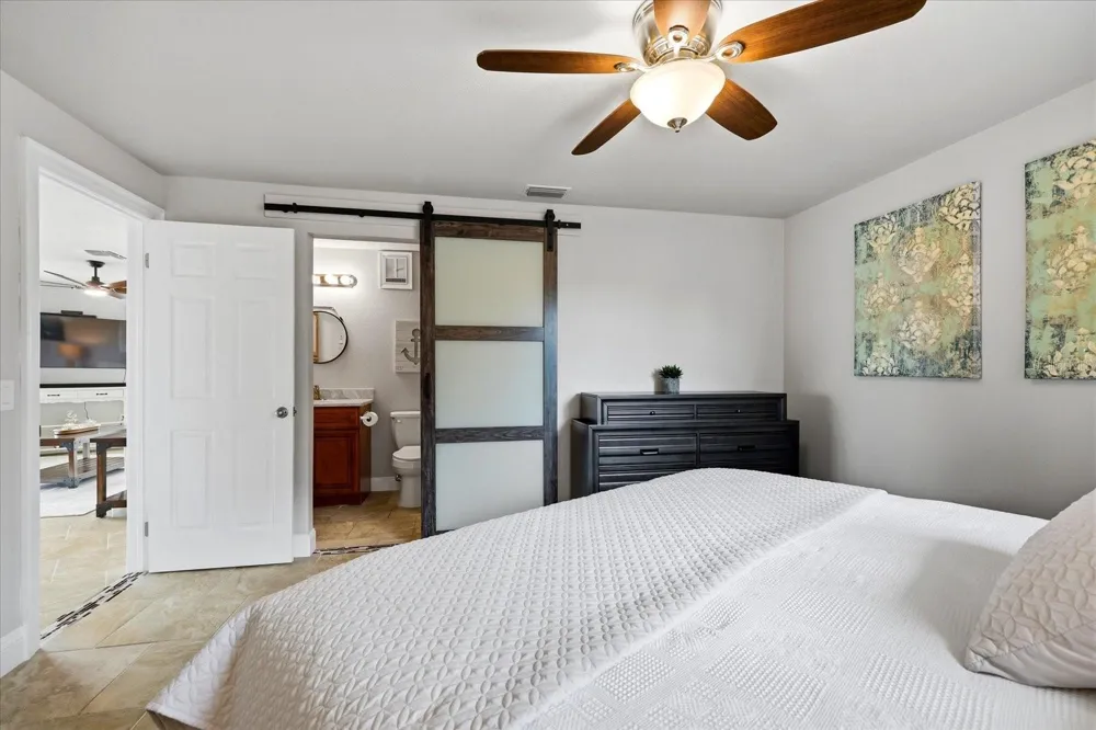 610 ISLAND WAY #201 Clearwater Beach, FL 33767