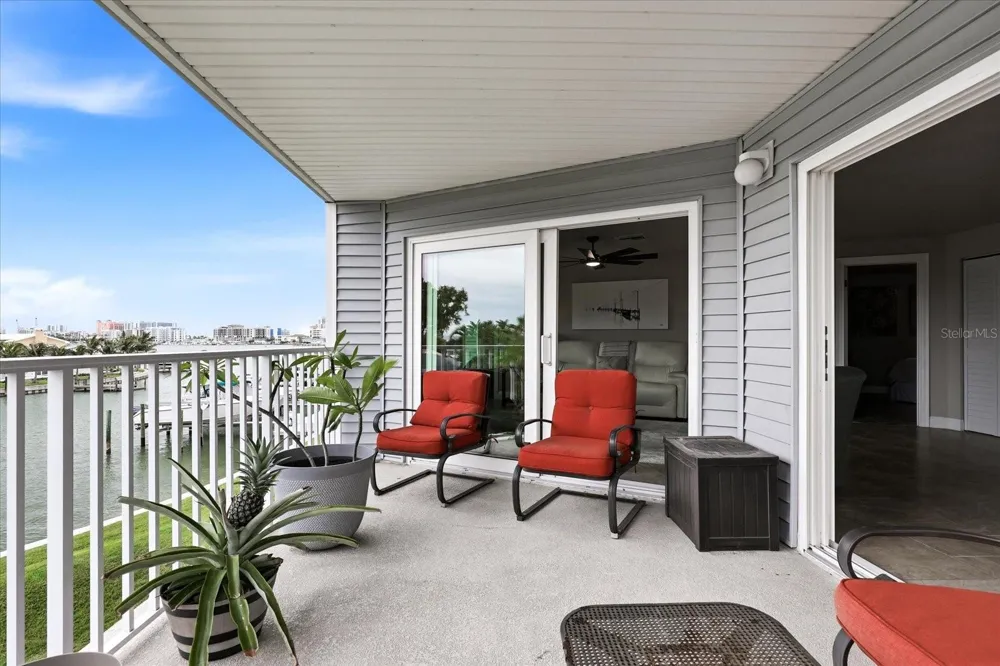 610 ISLAND WAY #201 Clearwater Beach, FL 33767