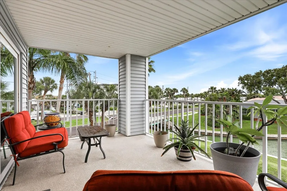 610 ISLAND WAY #201 Clearwater Beach, FL 33767