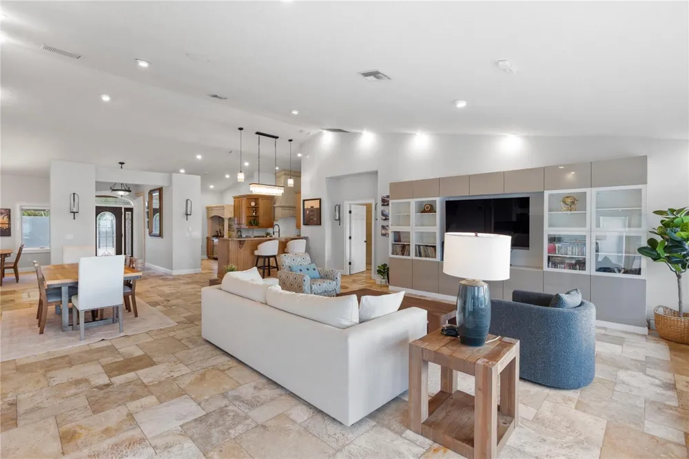 2201 COVE COURT Longwood, FL 32779