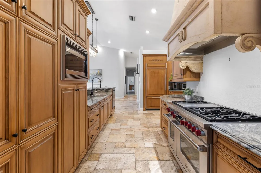 2201 COVE COURT Longwood, FL 32779