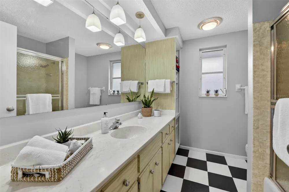 1226 PINE NEEDLE ROAD Venice, FL 34285
