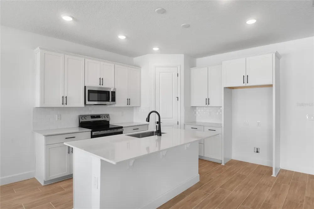159 WATERSTONE LOOP Tavares, FL 32778