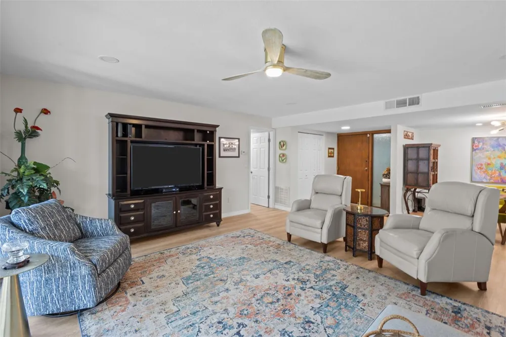 3021 COUNTRYSIDE BOULEVARD #21A Clearwater, FL 33761