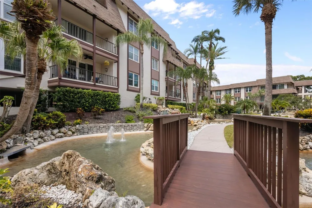 3021 COUNTRYSIDE BOULEVARD #21A Clearwater, FL 33761
