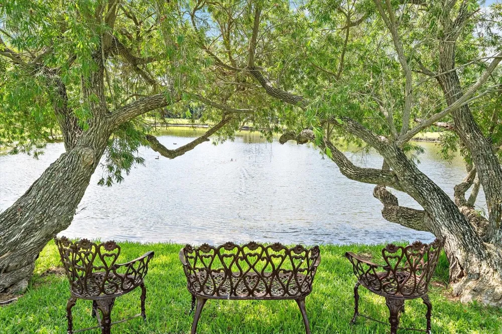 4352 KINGSTON LOOP Sarasota, FL 34238