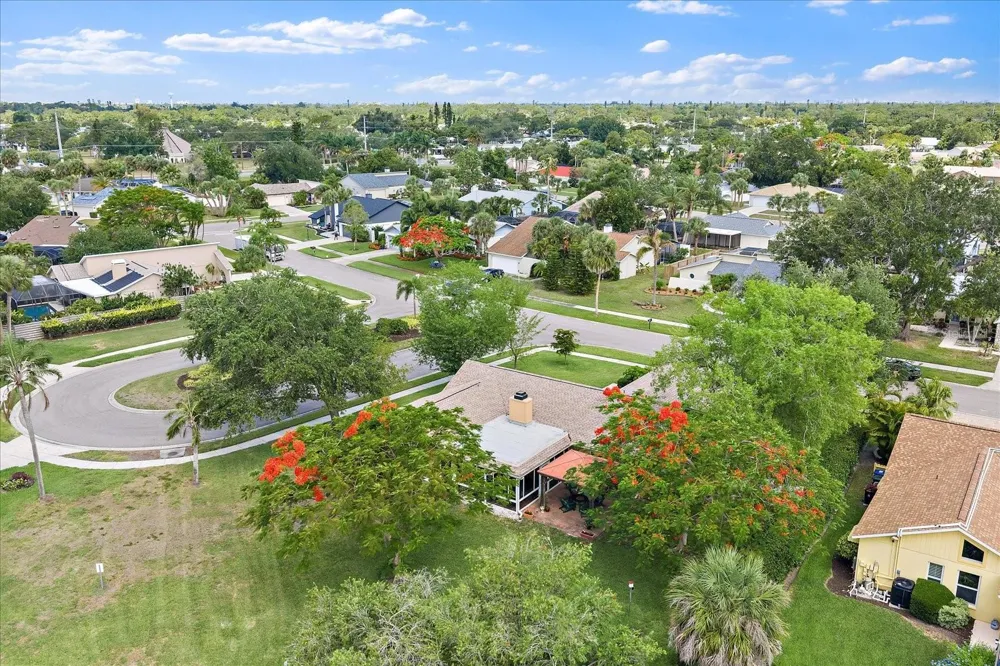 4352 KINGSTON LOOP Sarasota, FL 34238