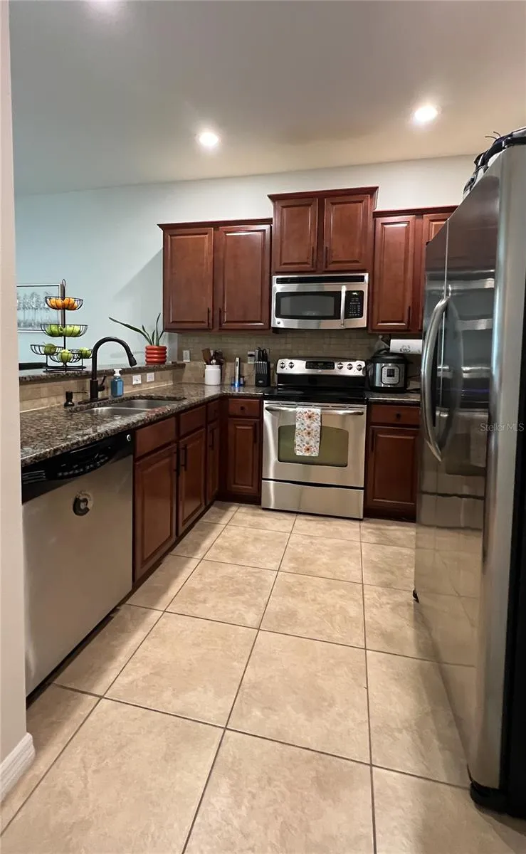 772 SPRING FLOWERS TRAIL Brandon, FL 33511
