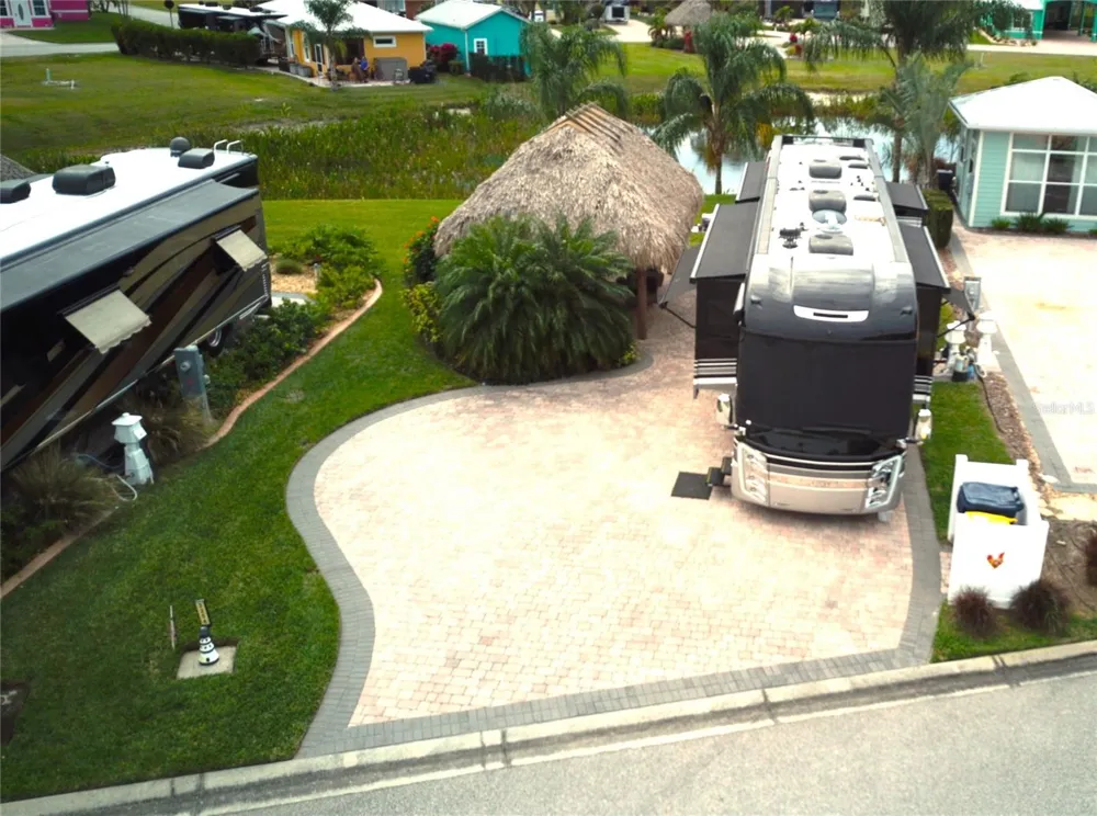 3254 RED TAIL HAWK DRIVE Polk City, FL 33868