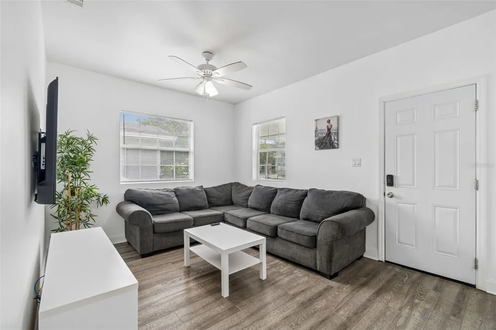 1406 E 23RD AVENUE Tampa, FL 33605