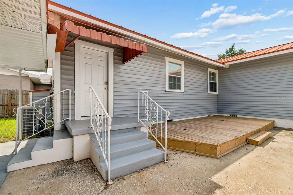 1406 E 23RD AVENUE Tampa, FL 33605