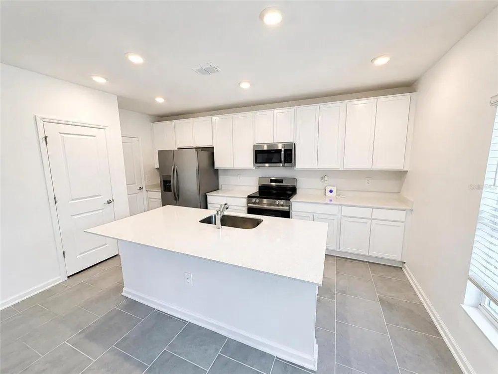 832 TIMBERLAND DRIVE Eagle Lake, FL 33839