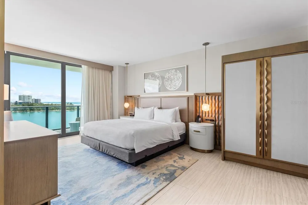 691 S GULFVIEW BOULEVARD #815 Clearwater Beach, FL 33767