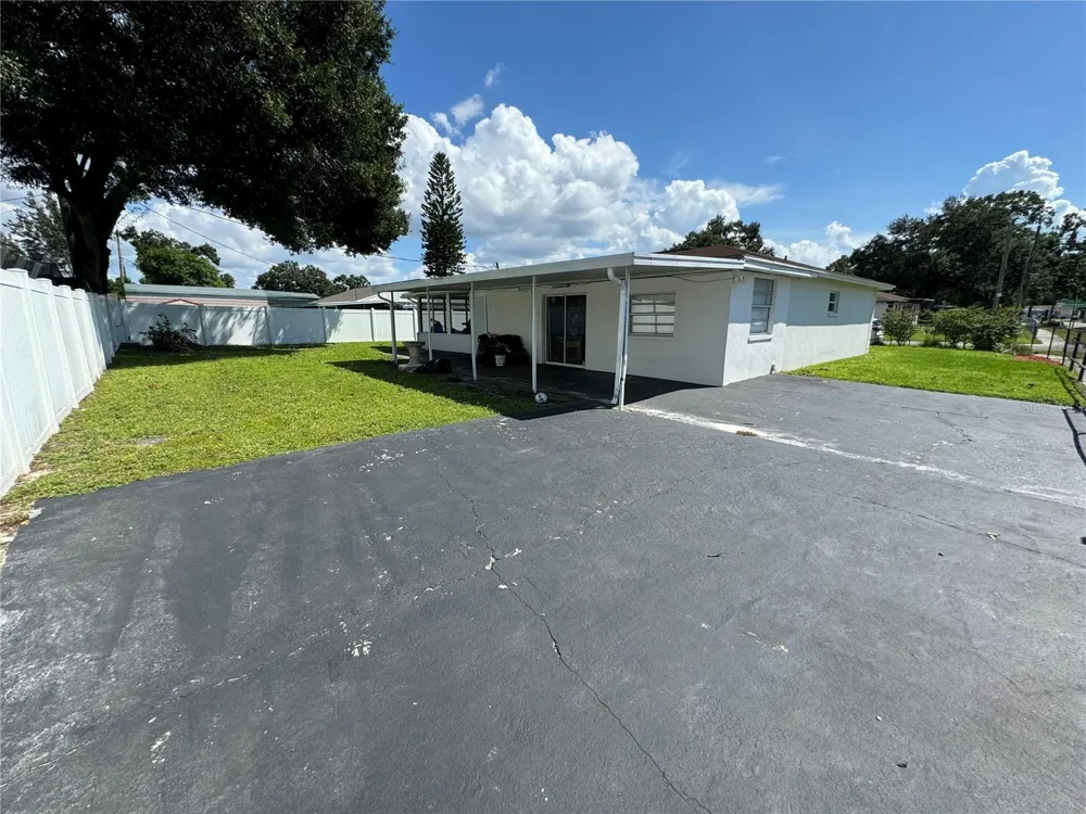 7102 REINDEER ROAD Tampa, FL 33619