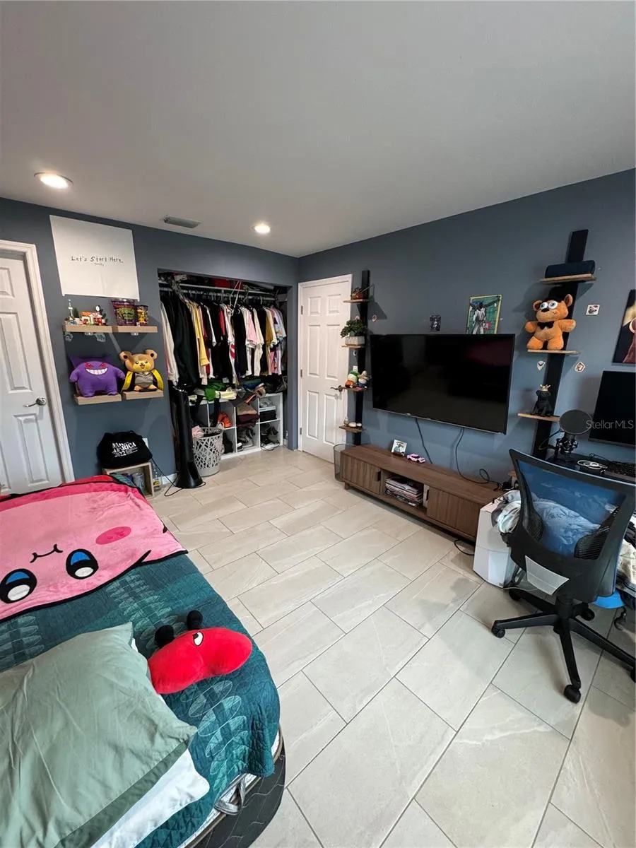 7102 REINDEER ROAD Tampa, FL 33619