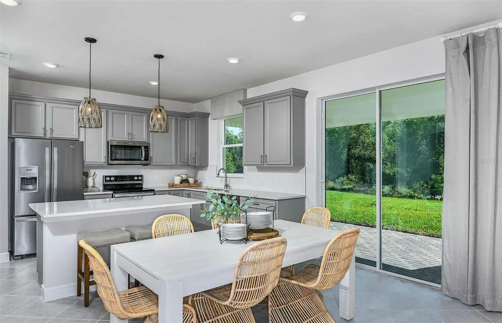 11119 SYCAMORE GLEN LOOP Thonotosassa, FL 33592