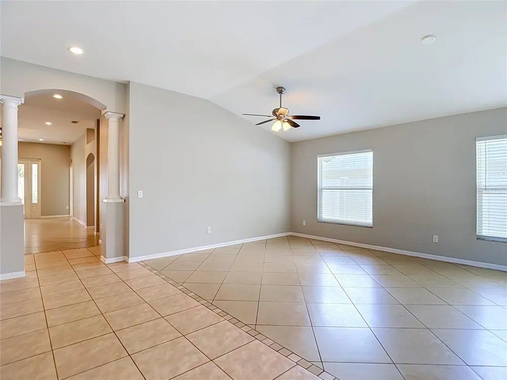 805 LESA GLEN PLACE Brandon, FL 33510