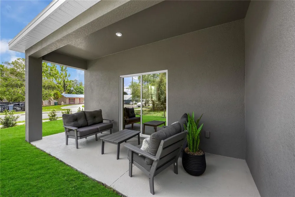 23595 GRINDSTONE WAY Sorrento, FL 32776