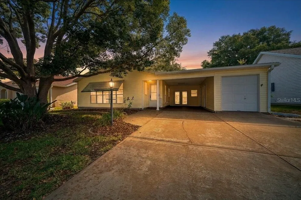 1133 DEL TORO DRIVE Lady Lake, FL 32159