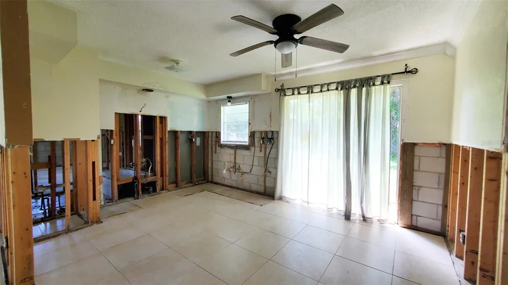 963 MADISON AVENUE AVENUE Daytona Beach, FL 32114