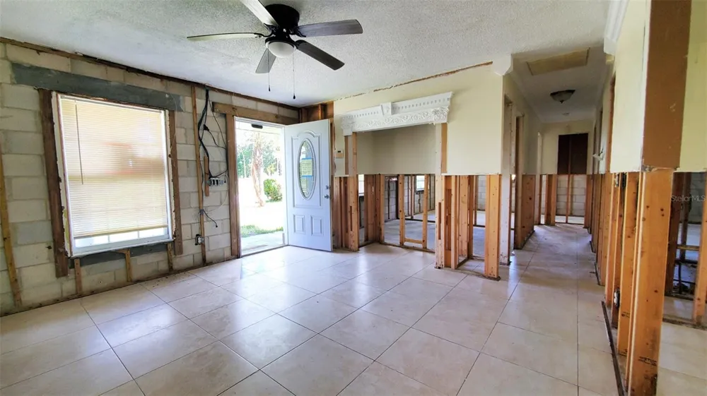 963 MADISON AVENUE AVENUE Daytona Beach, FL 32114