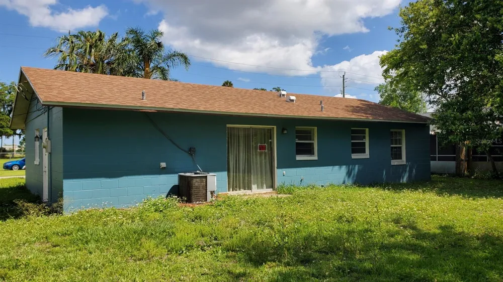 963 MADISON AVENUE AVENUE Daytona Beach, FL 32114