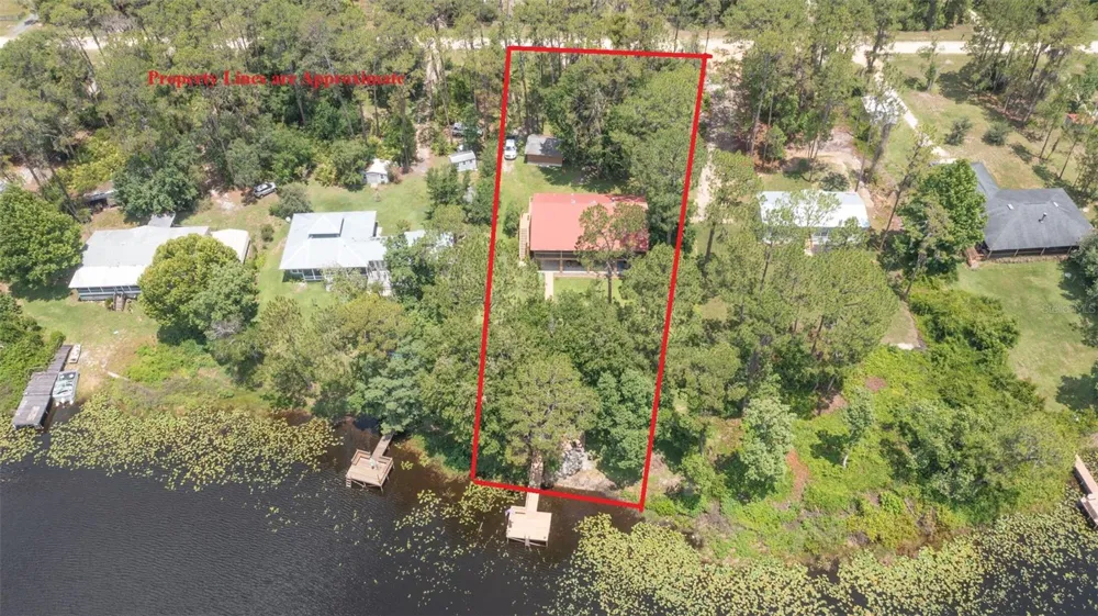 303 RILEY LAKE DRIVE Hawthorne, FL 32640