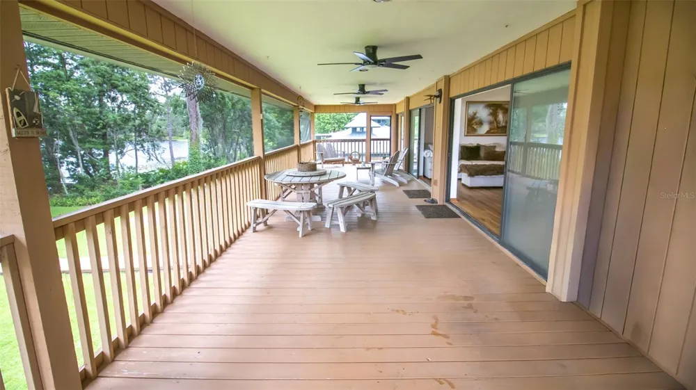 303 RILEY LAKE DRIVE Hawthorne, FL 32640