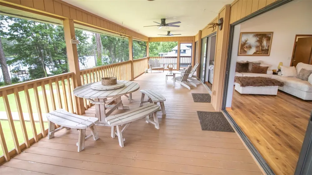 303 RILEY LAKE DRIVE Hawthorne, FL 32640