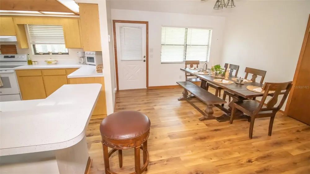 303 RILEY LAKE DRIVE Hawthorne, FL 32640