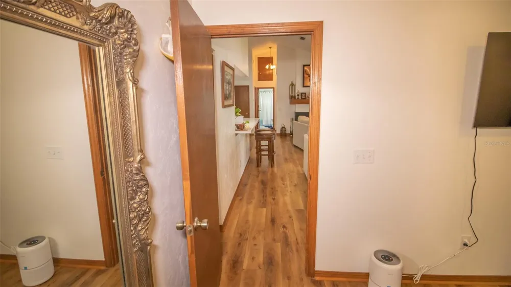 303 RILEY LAKE DRIVE Hawthorne, FL 32640