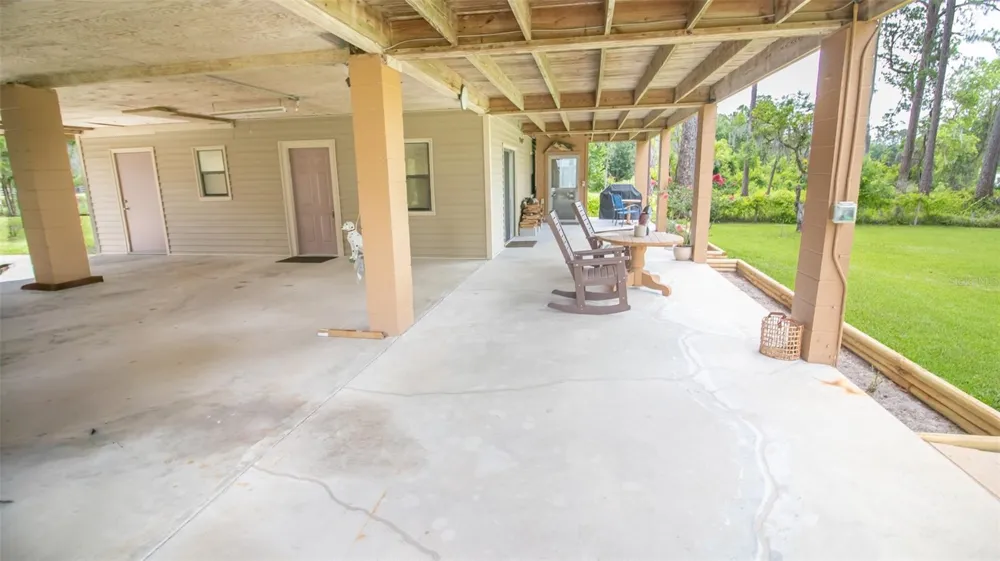 303 RILEY LAKE DRIVE Hawthorne, FL 32640