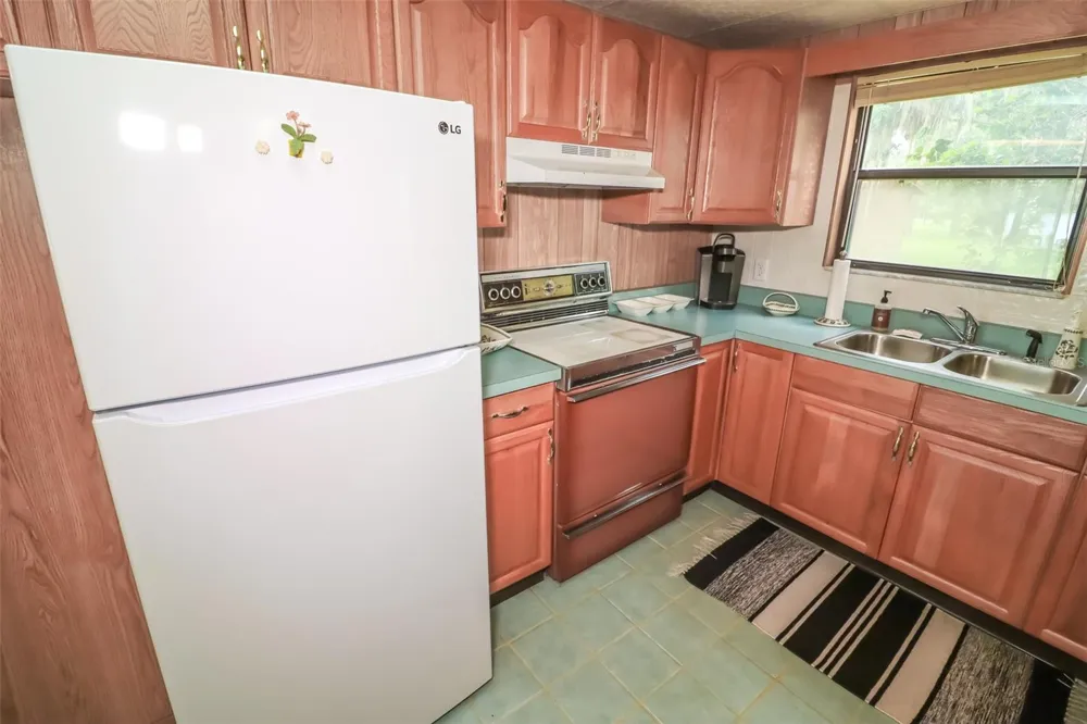 303 RILEY LAKE DRIVE Hawthorne, FL 32640