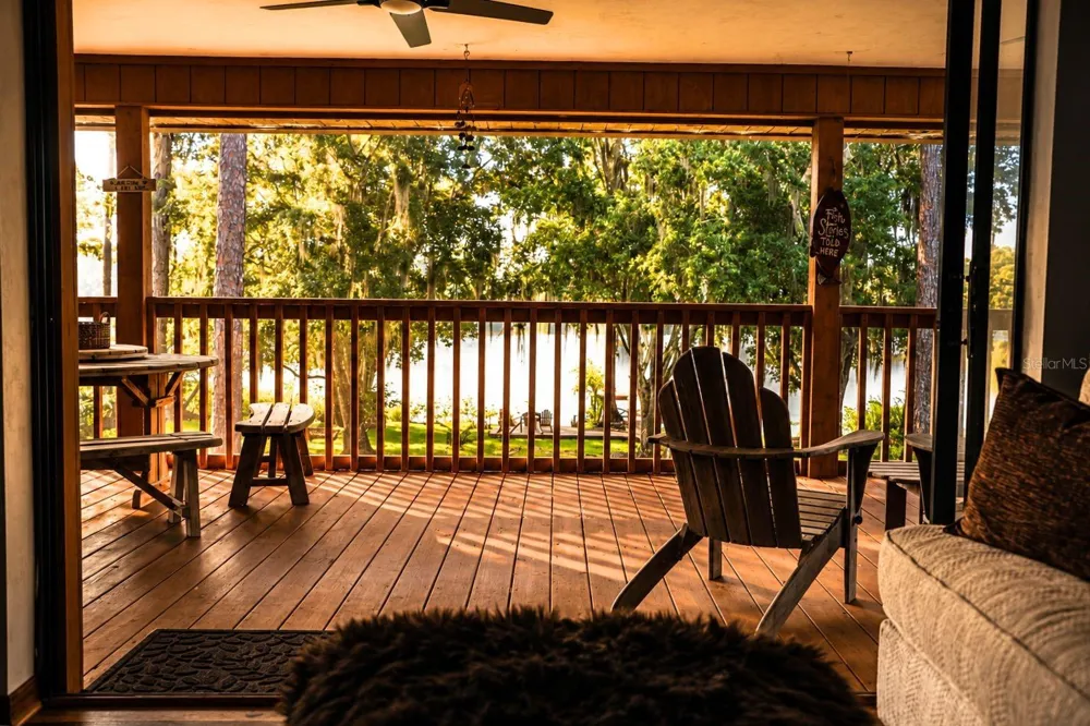 303 RILEY LAKE DRIVE Hawthorne, FL 32640