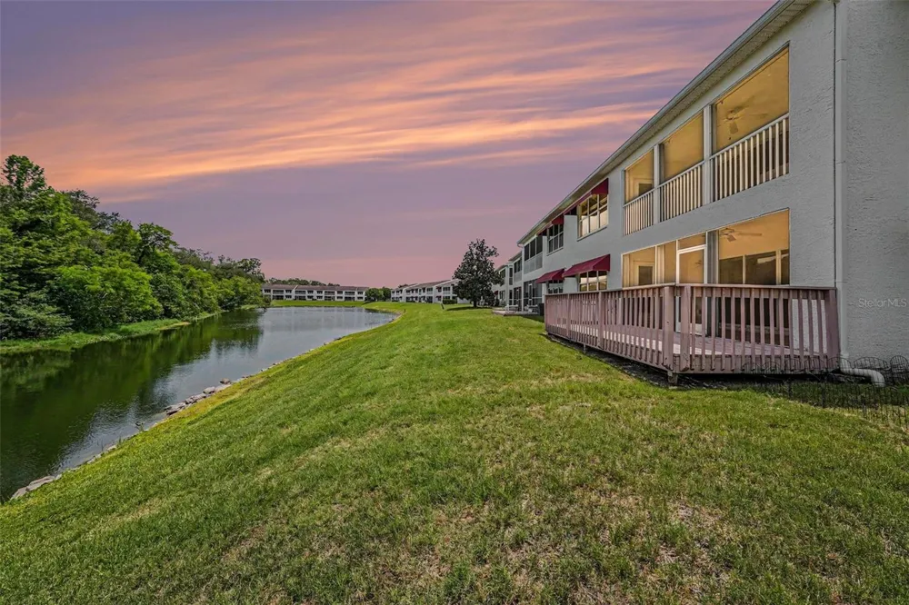 1400 WATER VIEW DRIVE W #102 Largo, FL 33771