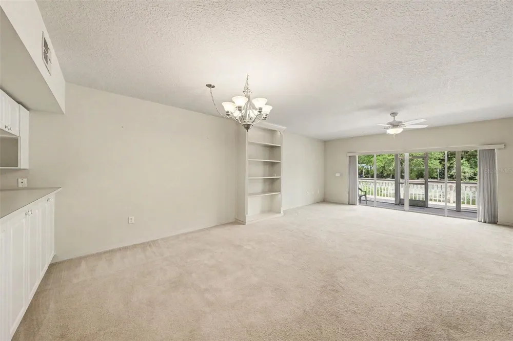1400 WATER VIEW DRIVE W #102 Largo, FL 33771