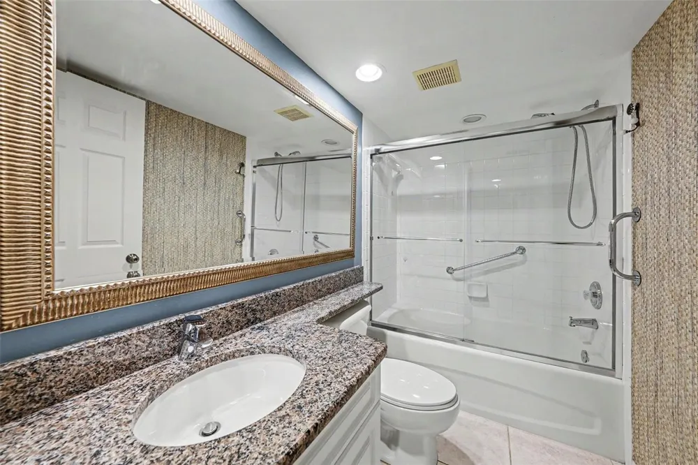 1400 WATER VIEW DRIVE W #102 Largo, FL 33771